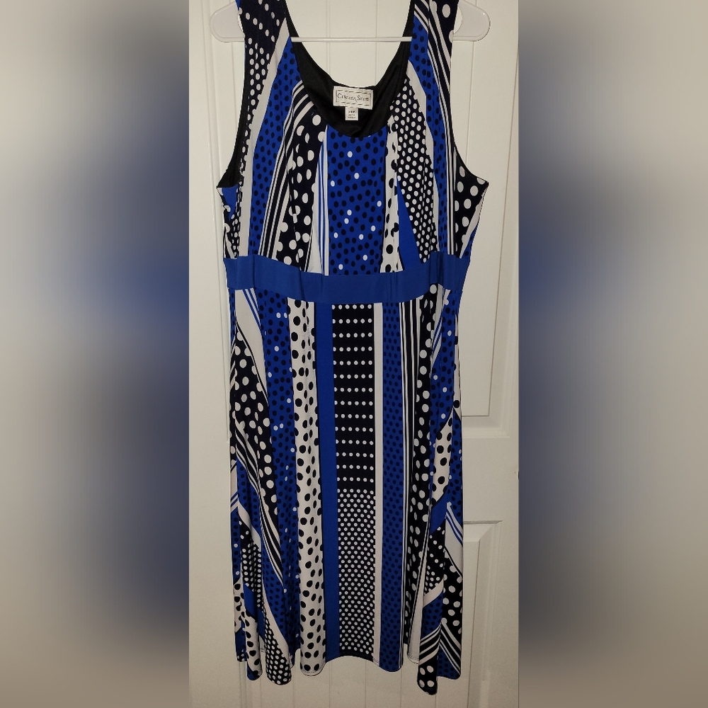 Chelsea Suite Vibrant Sleeveless Dress 24W